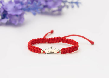 Engraved crown bracelet +2 beads 2.5mm - 14ct Gold