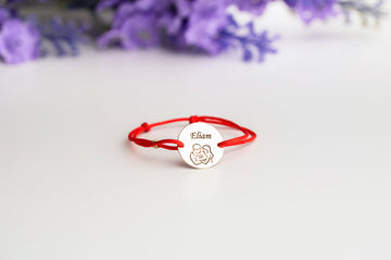 13mm engraved coin Family +name + 2 beads 2.5mm - 14ct Gold