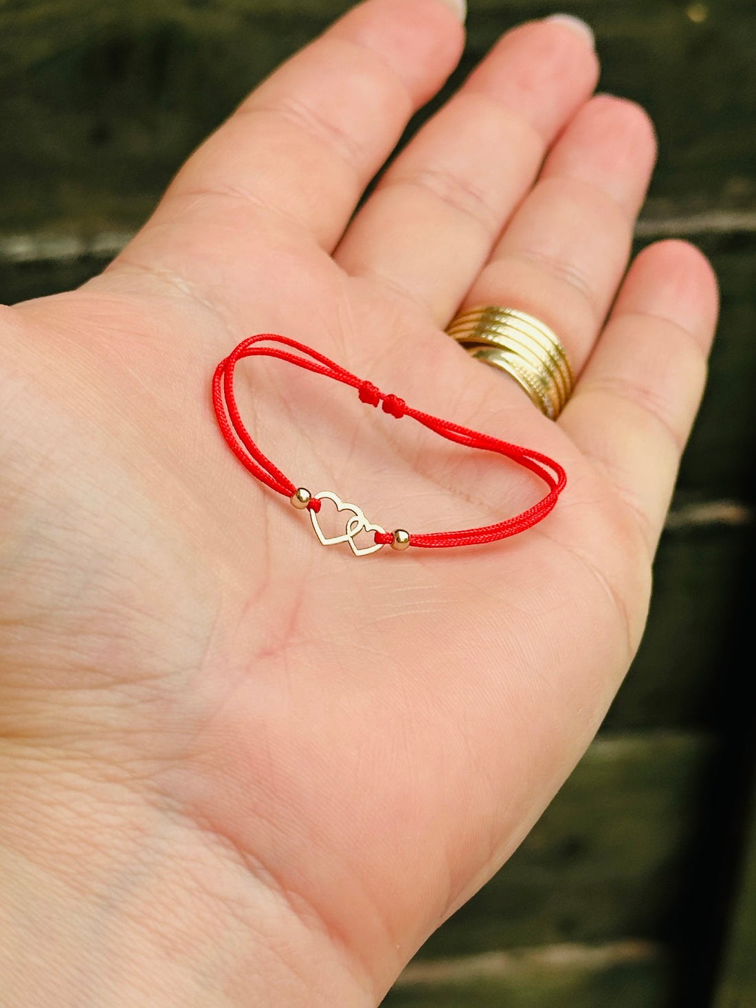 Double heart bracelet +2 beads 2.5mm- 14ct gold