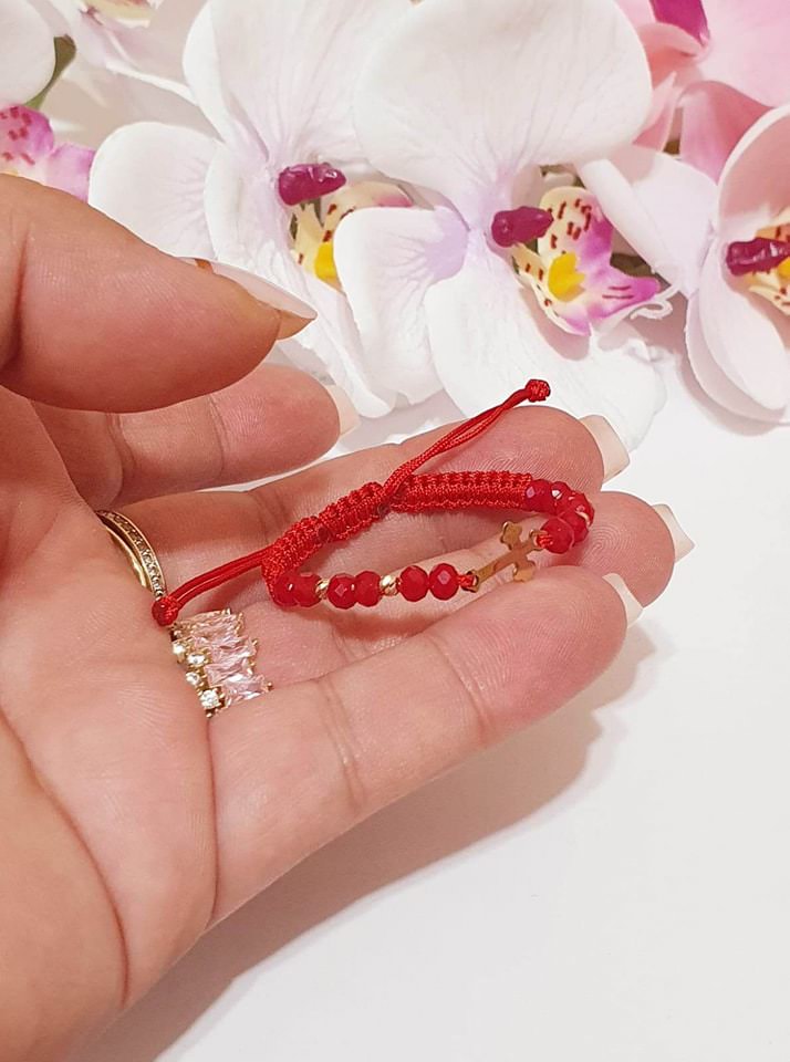 Small cross +4 beads 2.5mm + colored beads