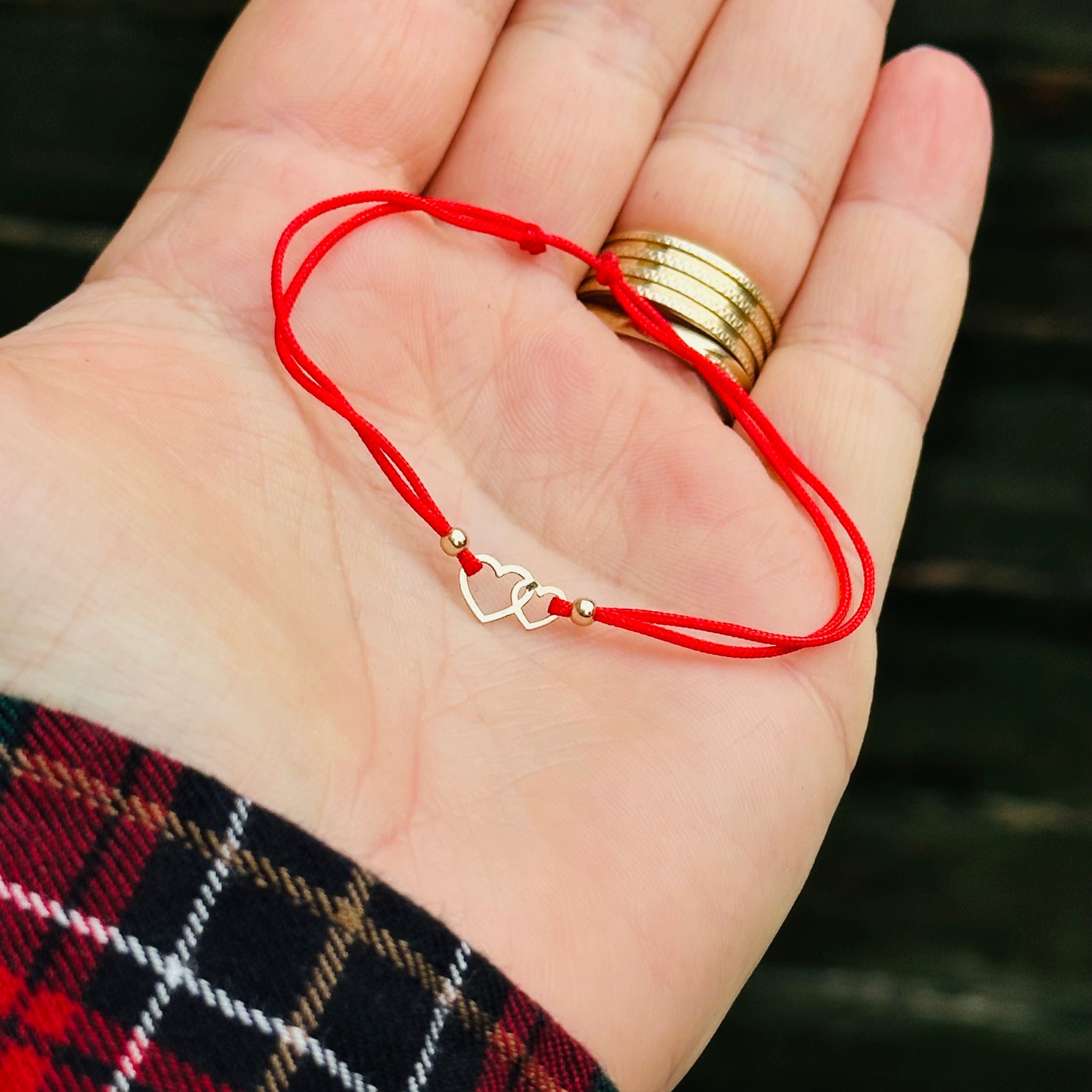 Double heart bracelet +2 beads 2.5mm- 14ct gold
